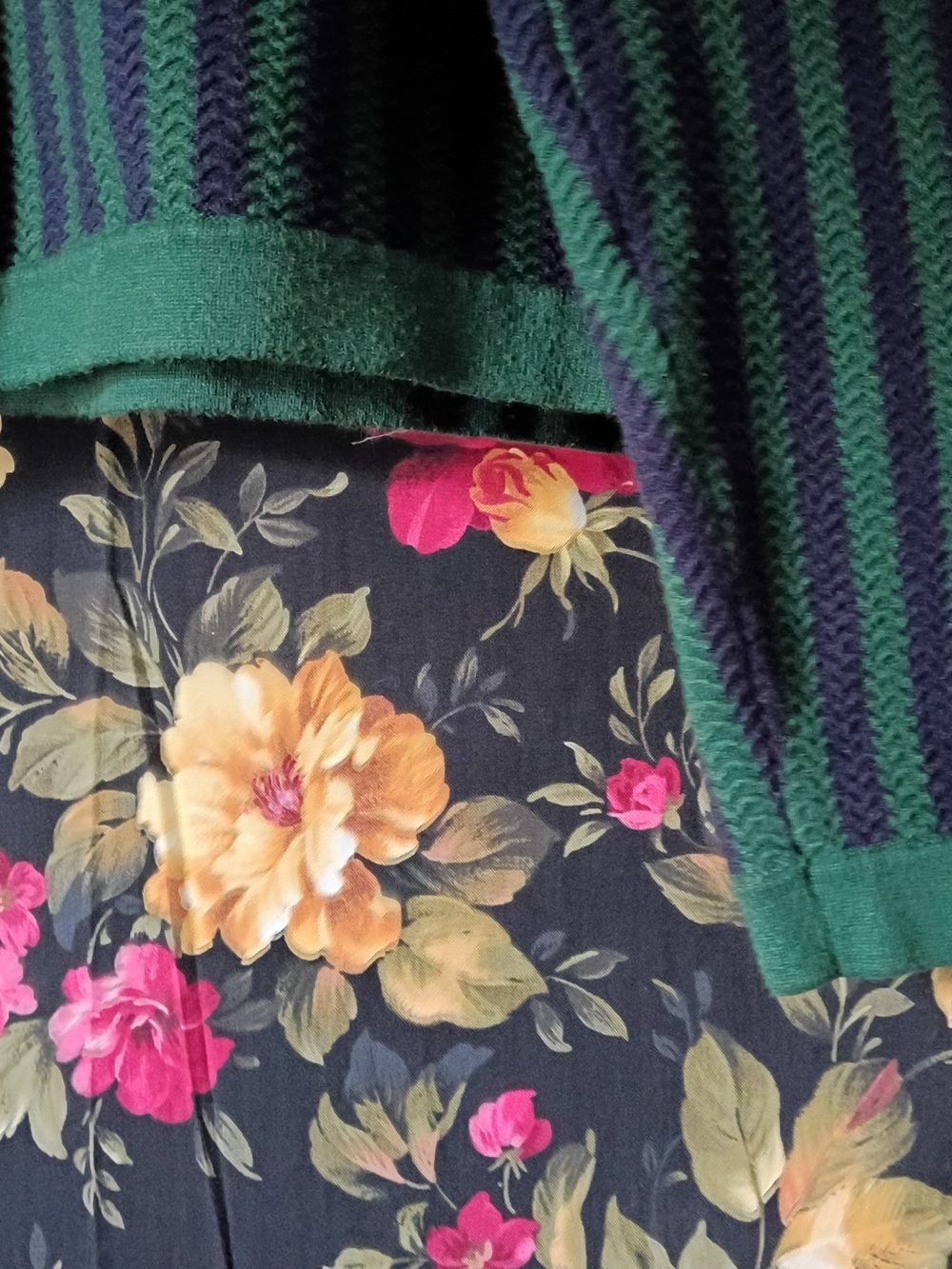Emerson Lang Green & Navy Striped Button-Front Sweater Jacket - Picture 6 of 9
